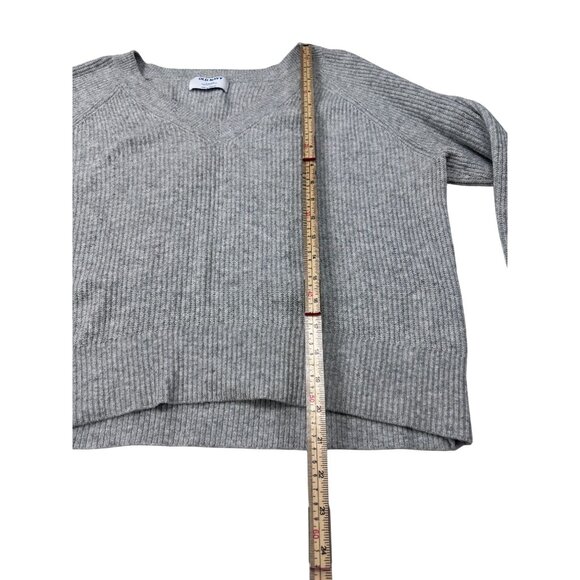 Old Navy Womens Gray V-Neck Ribbed Knit Sweater S Petite - Picture 6 of 9